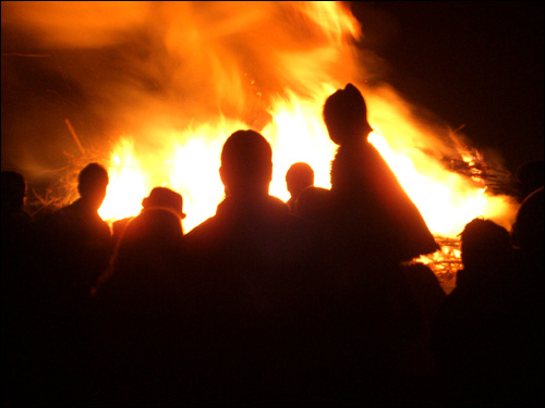 08-nov-2003_bonfire_night.jpg